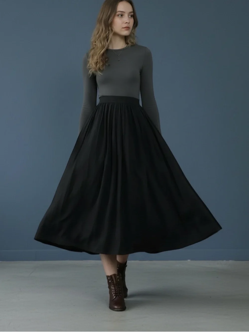 One Left! ❤️ NEW! Retro Full Pleated Black Midi Skirt